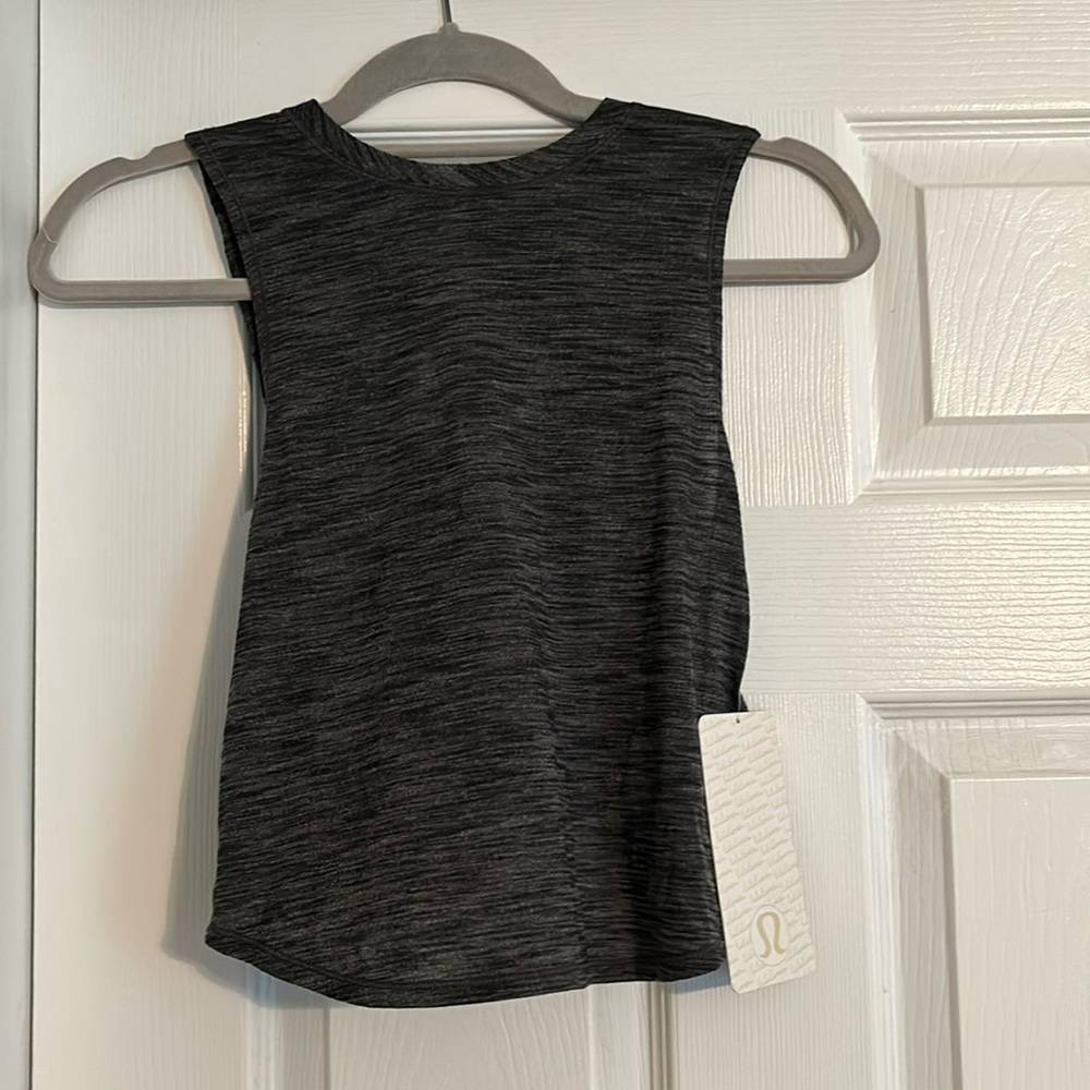 NWT Lululemon muscle tank